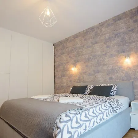 Penthouse Eliza - Coressi * Brašov